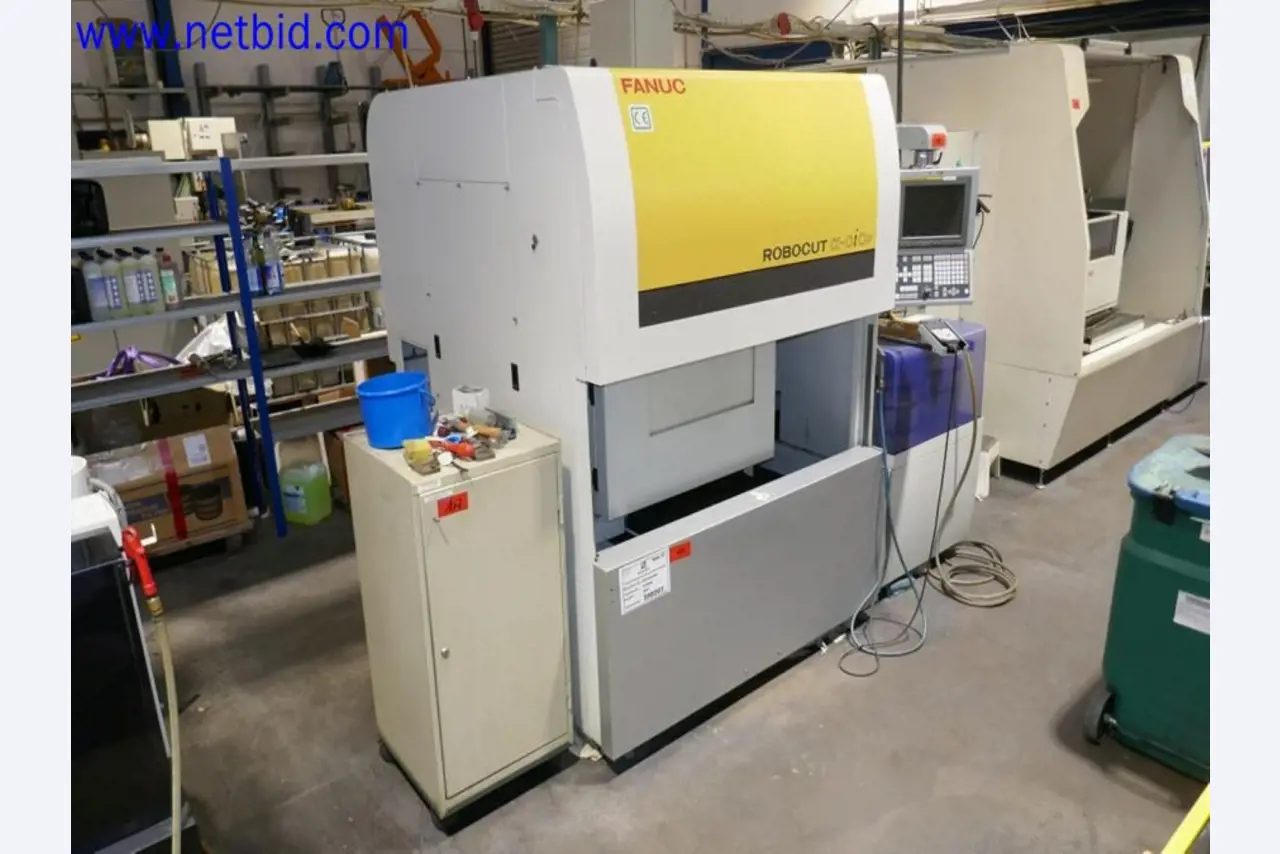 Machines from the toolmaking sector (CNC machining, grinding technology)-1