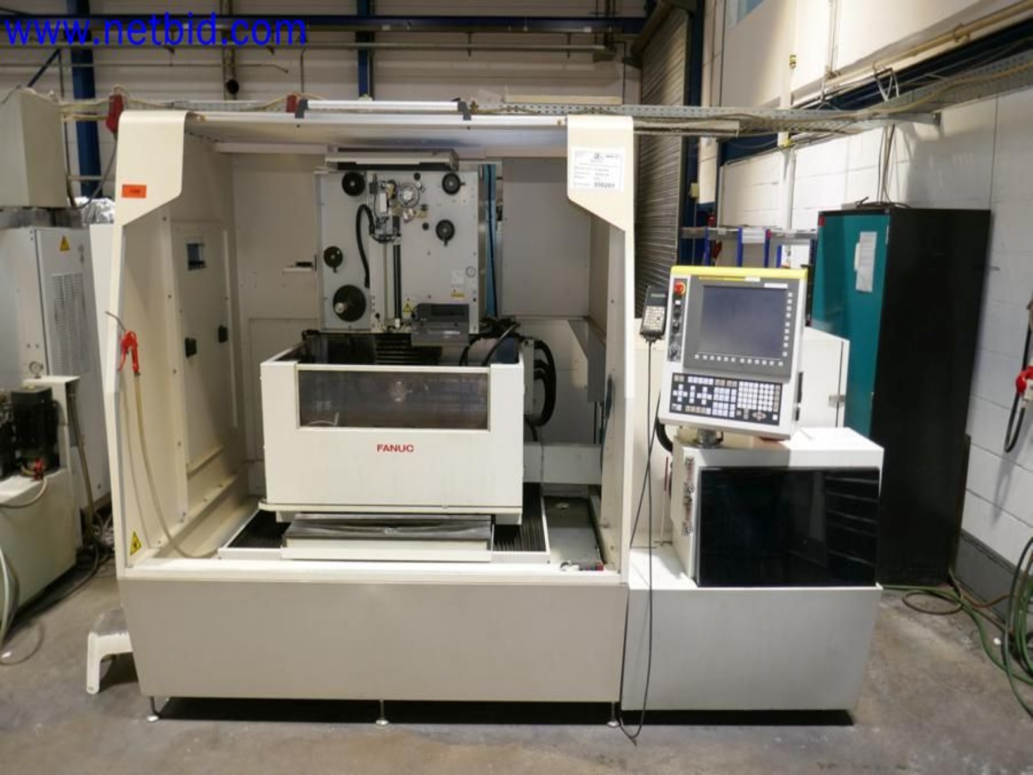 Machines from the toolmaking sector (CNC machining, grinding technology)-1