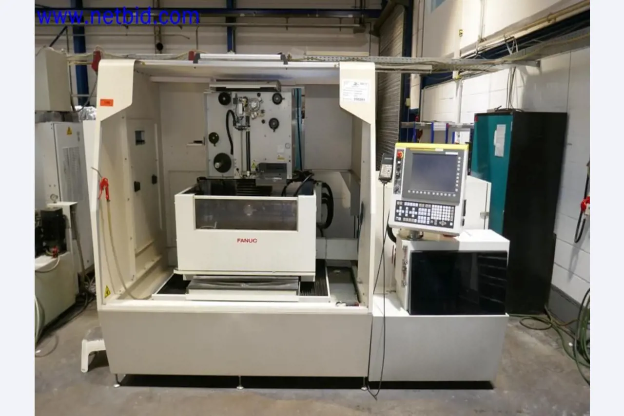 Machines from the toolmaking sector (CNC machining, grinding technology)-1