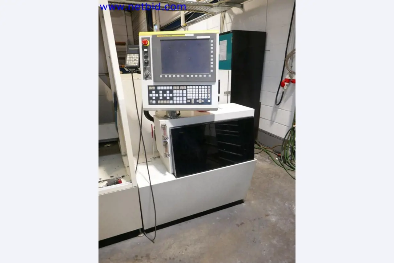 Machines from the toolmaking sector (CNC machining, grinding technology)-7