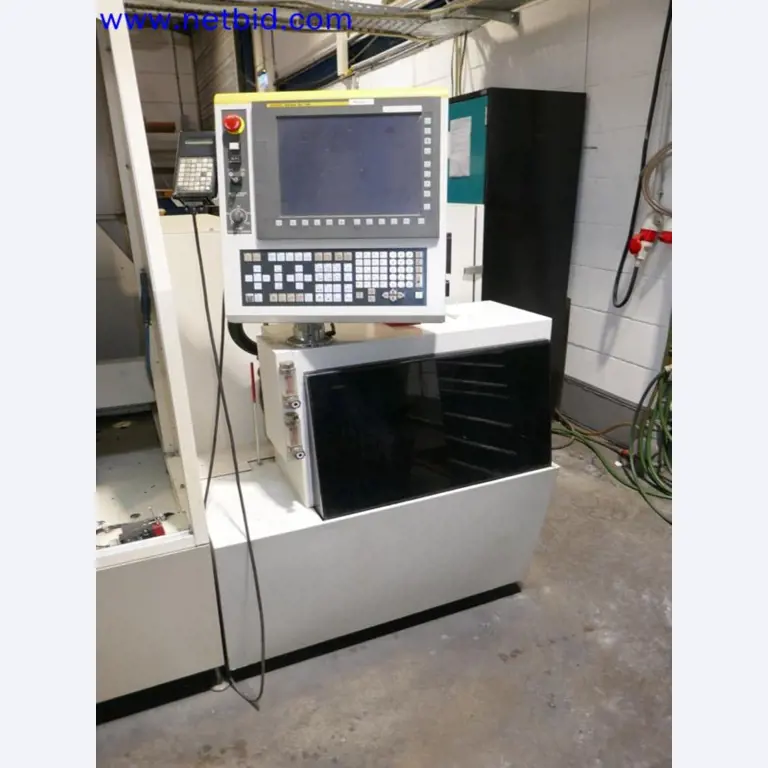 Machines from the toolmaking sector (CNC machining, grinding technology)-7