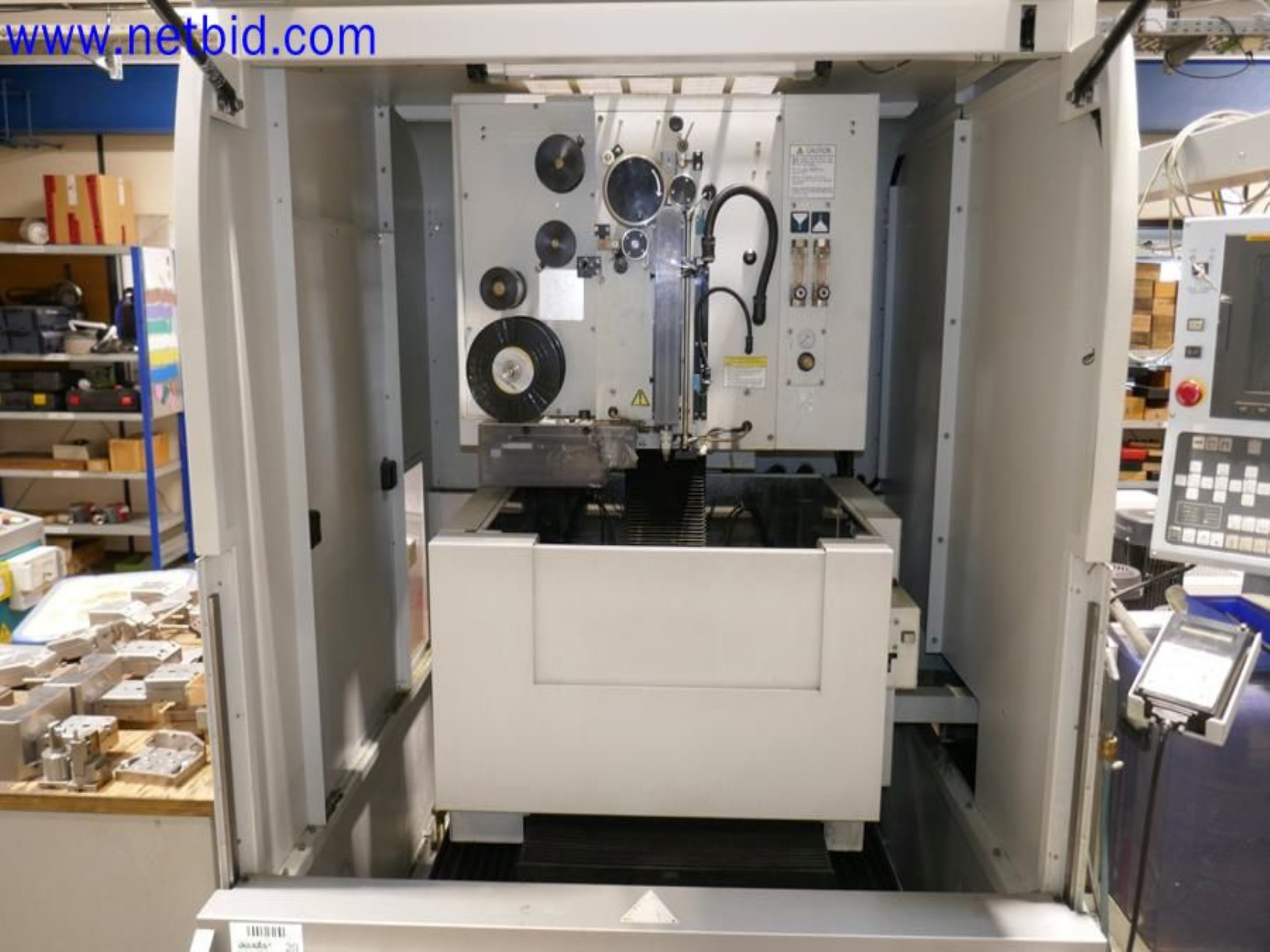 Machines from the toolmaking sector (CNC machining, grinding technology)-5