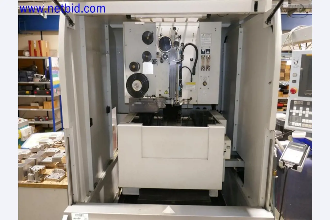 Maschinen aus dem Bereich Werkzeugbau (CNC-Bearbeitung, Schleiftechnik)-5