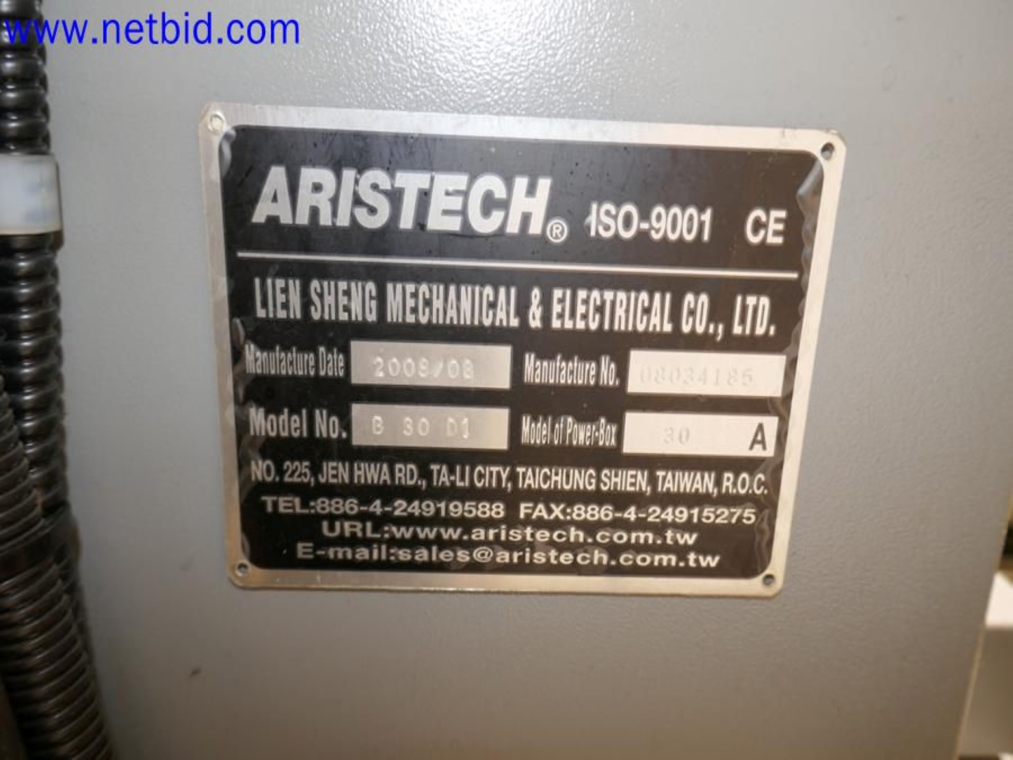 Machines from the toolmaking sector (CNC machining, grinding technology)-3