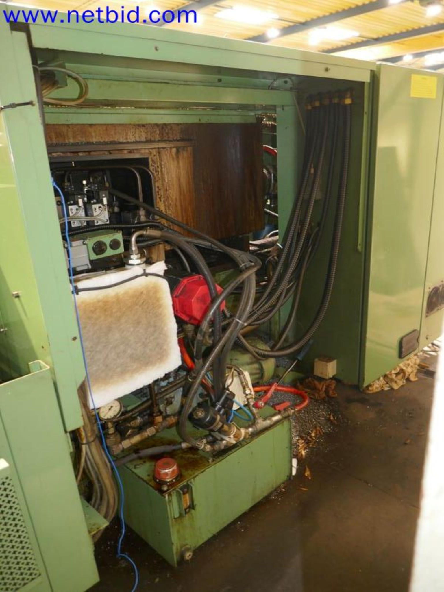 Machines from the toolmaking sector (CNC machining, grinding technology)-7