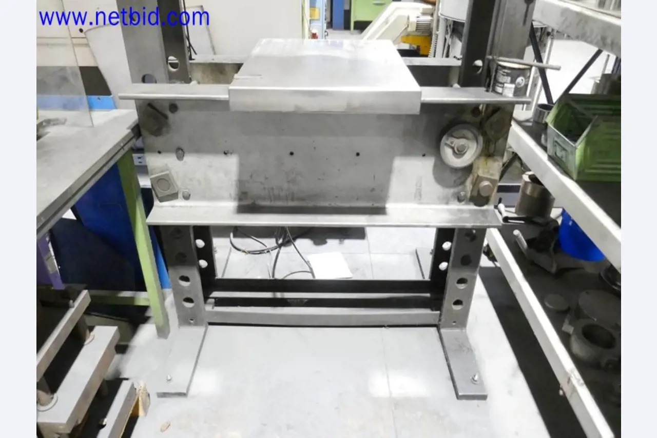 Machines from the toolmaking sector (CNC machining, grinding technology)-2