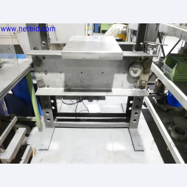 Machines from the toolmaking sector (CNC machining, grinding technology)-2
