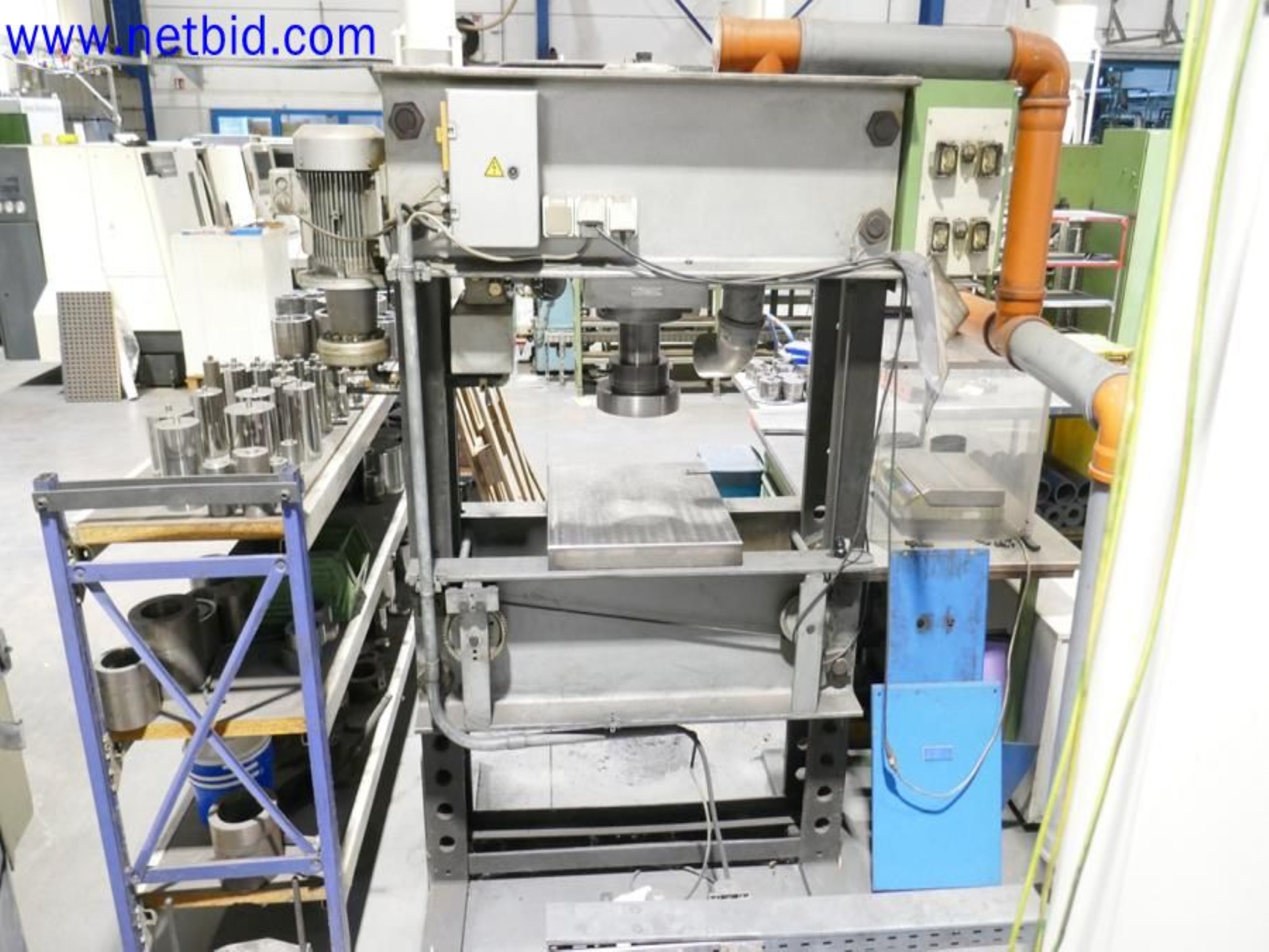 Machines from the toolmaking sector (CNC machining, grinding technology)-7