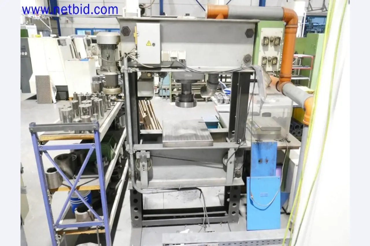 Machines from the toolmaking sector (CNC machining, grinding technology)-7