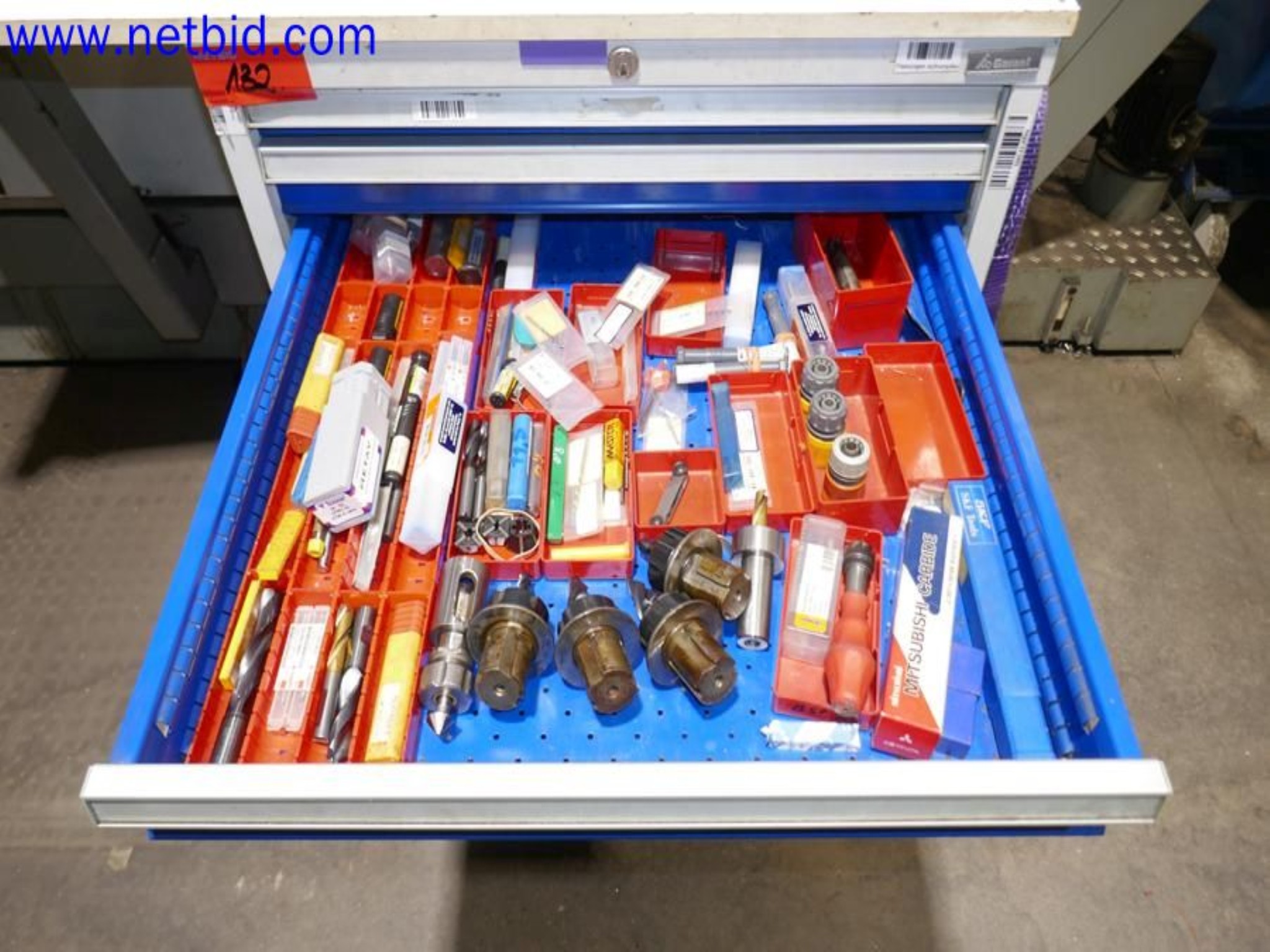 Machines from the toolmaking sector (CNC machining, grinding technology)-13