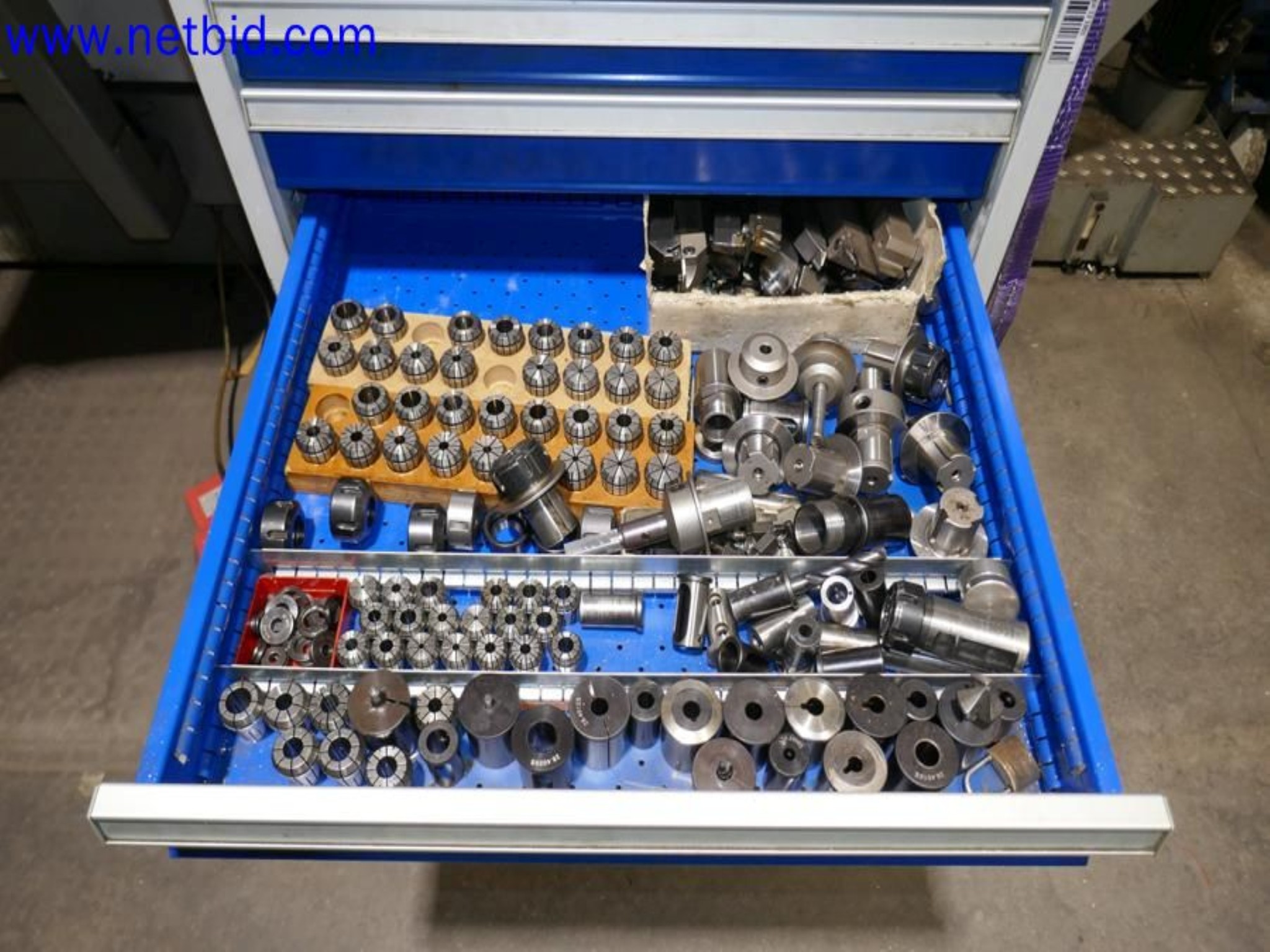 Machines from the toolmaking sector (CNC machining, grinding technology)-15