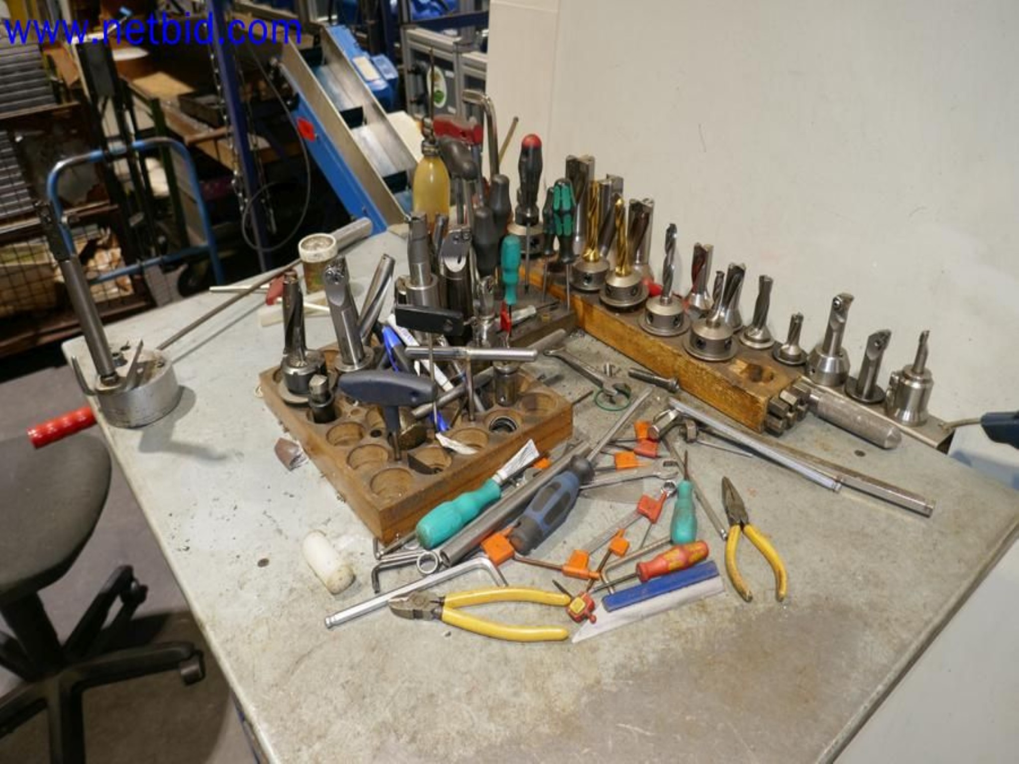 Machines from the toolmaking sector (CNC machining, grinding technology)-17