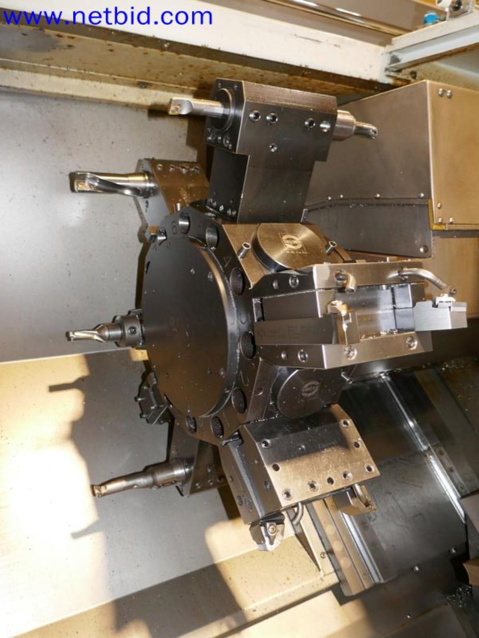 Machines from the toolmaking sector (CNC machining, grinding technology)-22