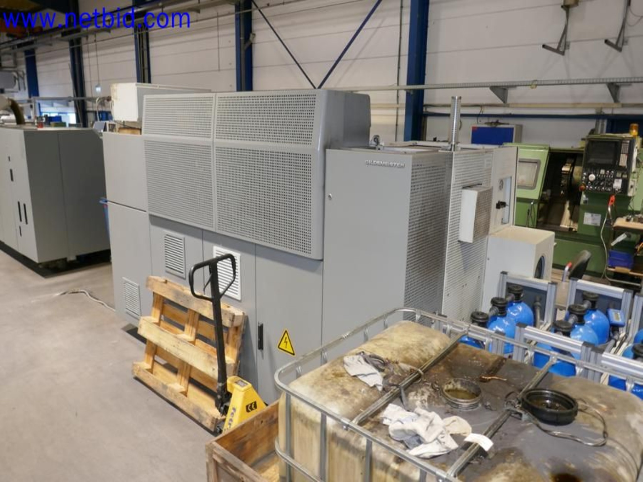 Machines from the toolmaking sector (CNC machining, grinding technology)-4