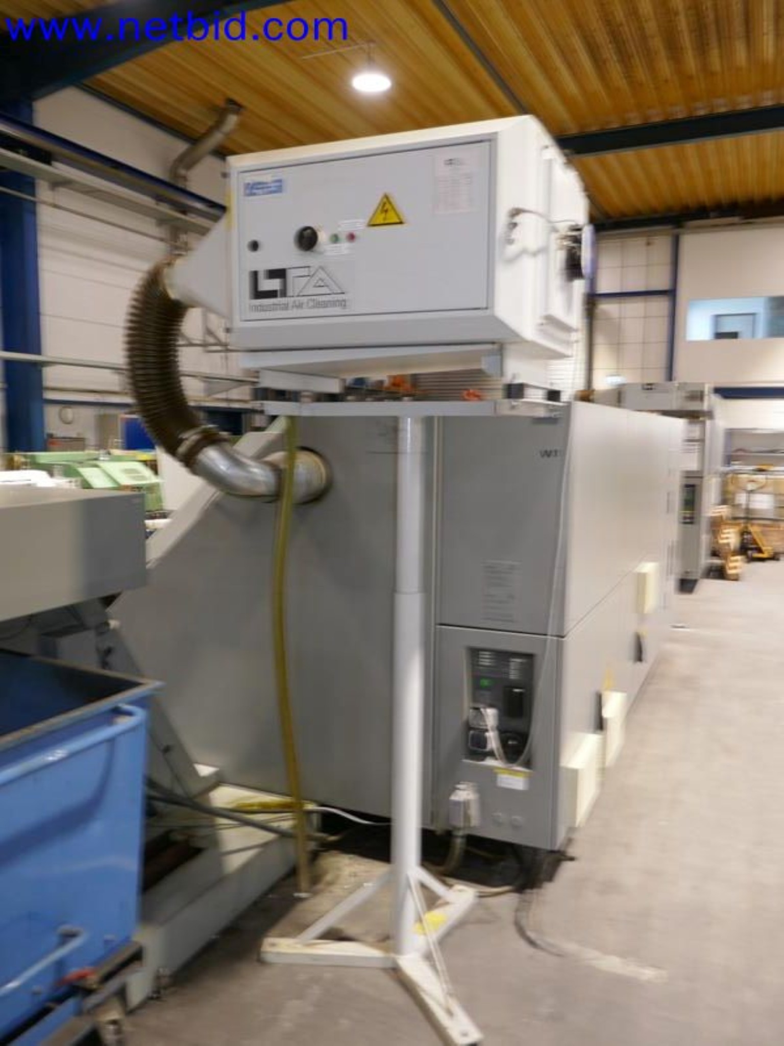 Machines from the toolmaking sector (CNC machining, grinding technology)-11