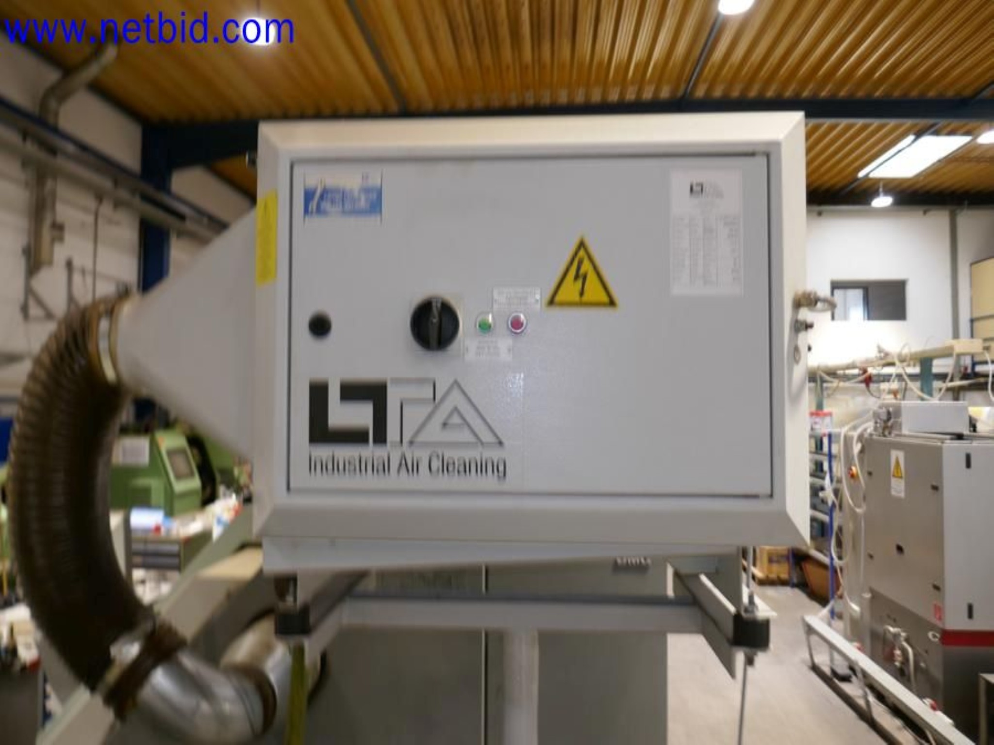 Machines from the toolmaking sector (CNC machining, grinding technology)-8