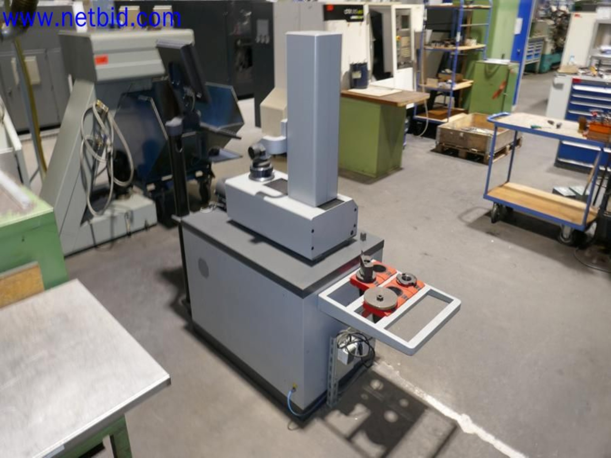 Machines from the toolmaking sector (CNC machining, grinding technology)-8