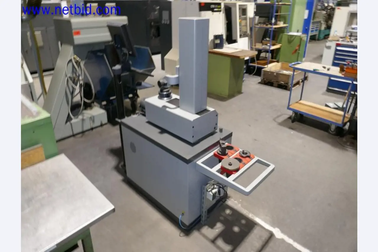 Machines from the toolmaking sector (CNC machining, grinding technology)-8
