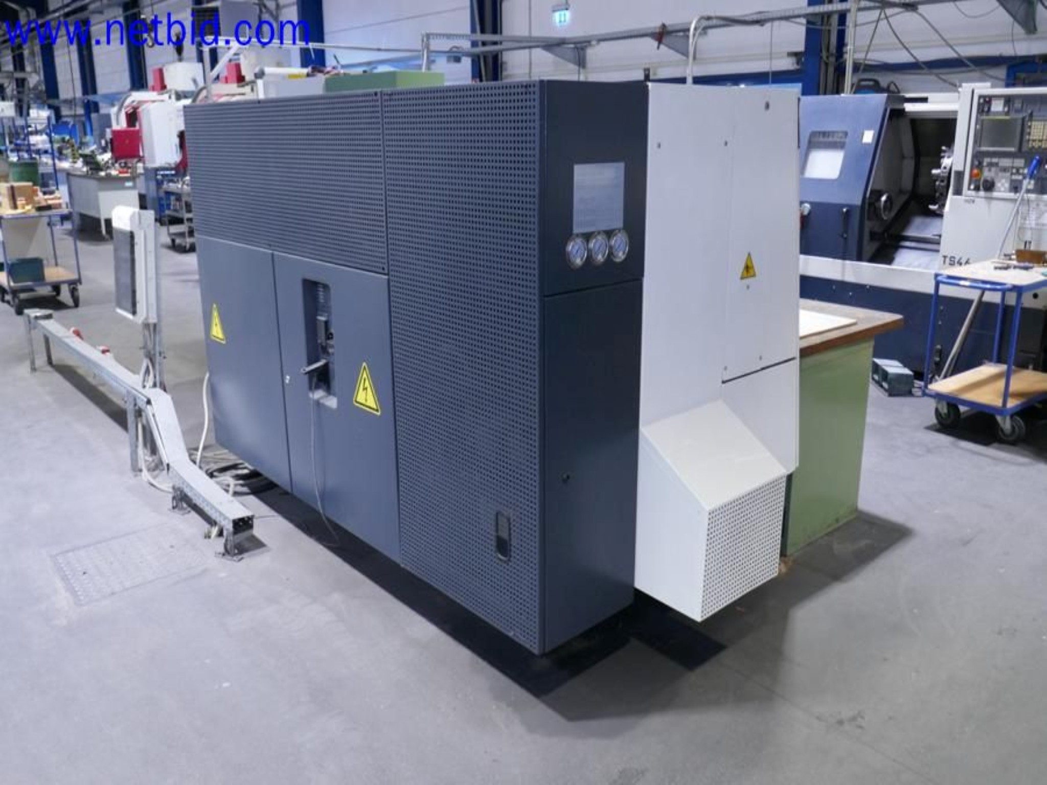 Machines from the toolmaking sector (CNC machining, grinding technology)-5