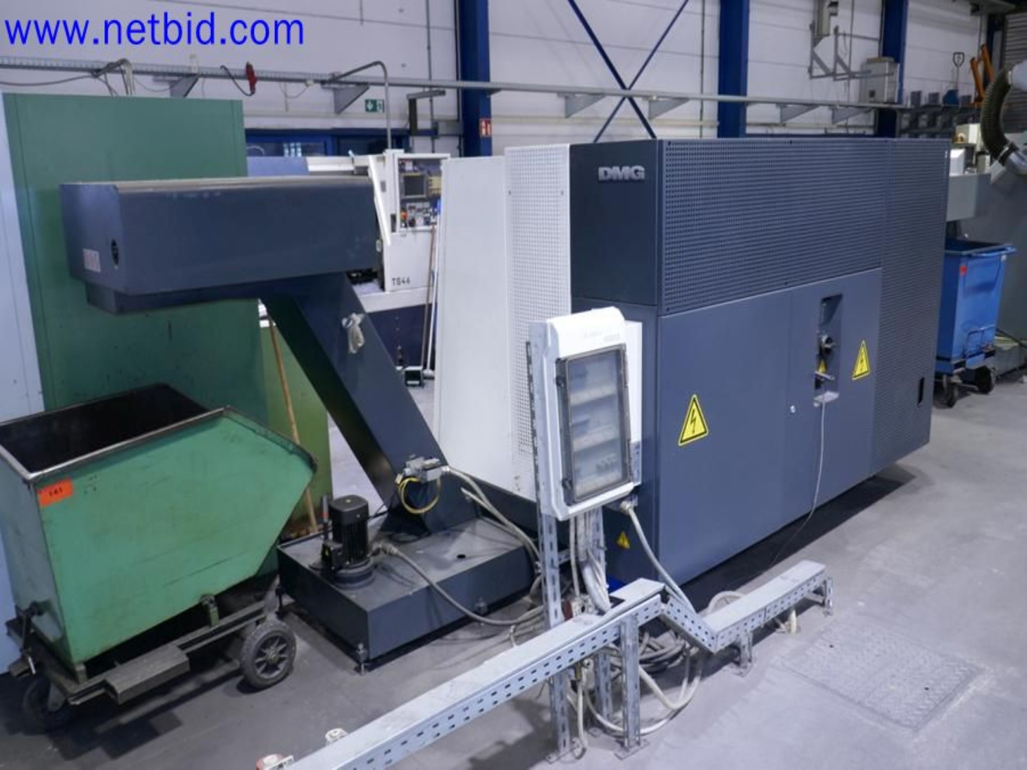 Machines from the toolmaking sector (CNC machining, grinding technology)-7