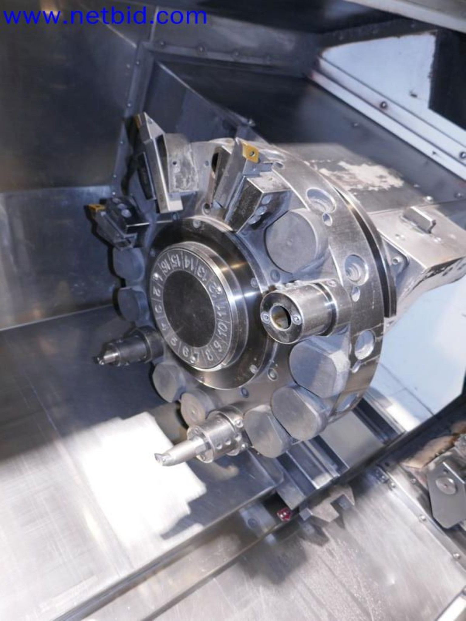 Machines from the toolmaking sector (CNC machining, grinding technology)-10