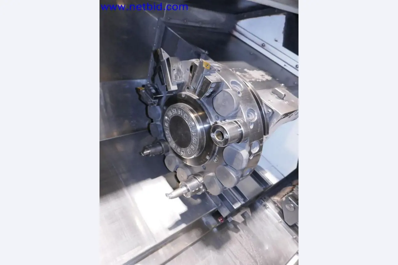 Machines from the toolmaking sector (CNC machining, grinding technology)-10