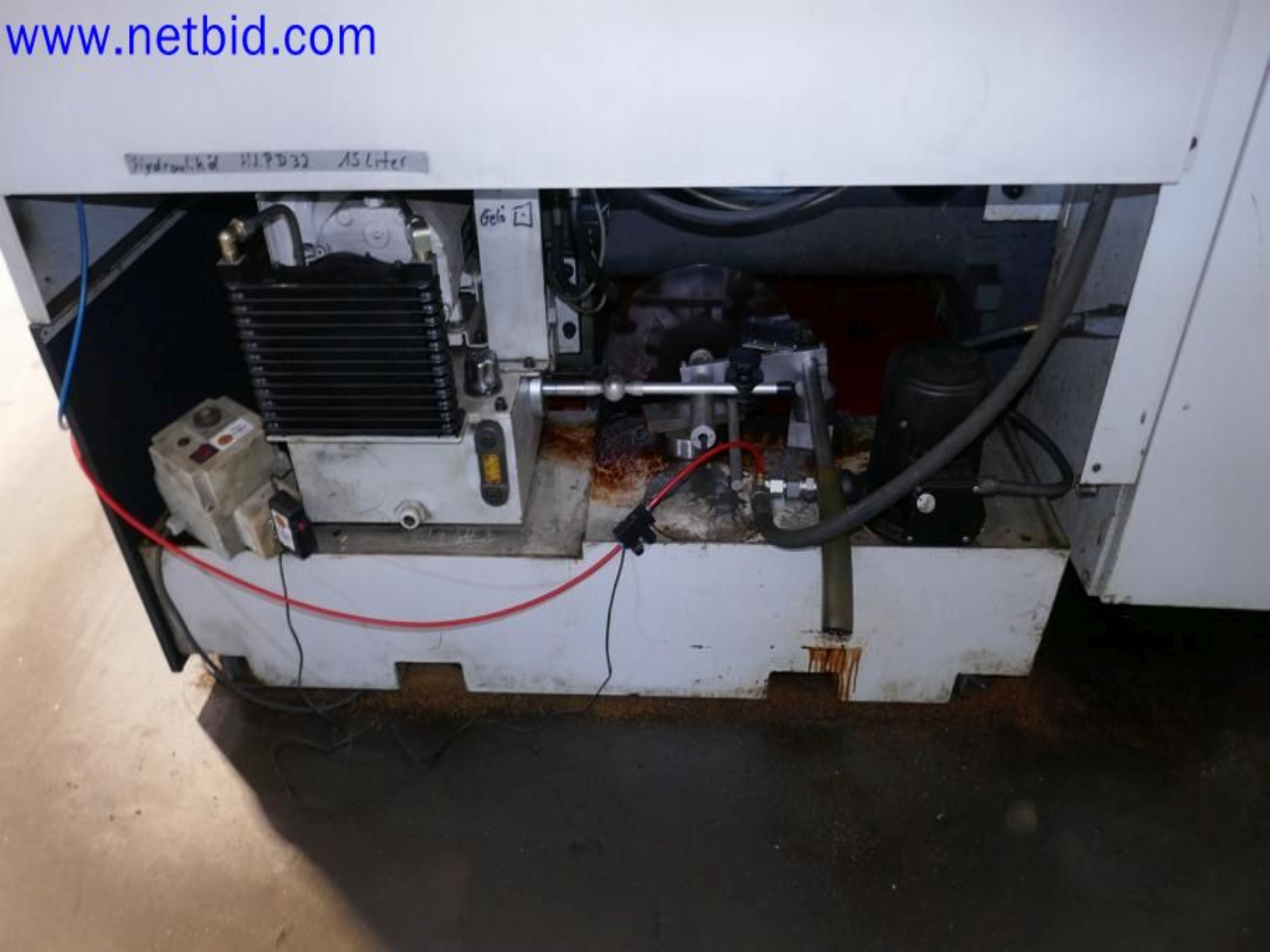 Machines from the toolmaking sector (CNC machining, grinding technology)-8