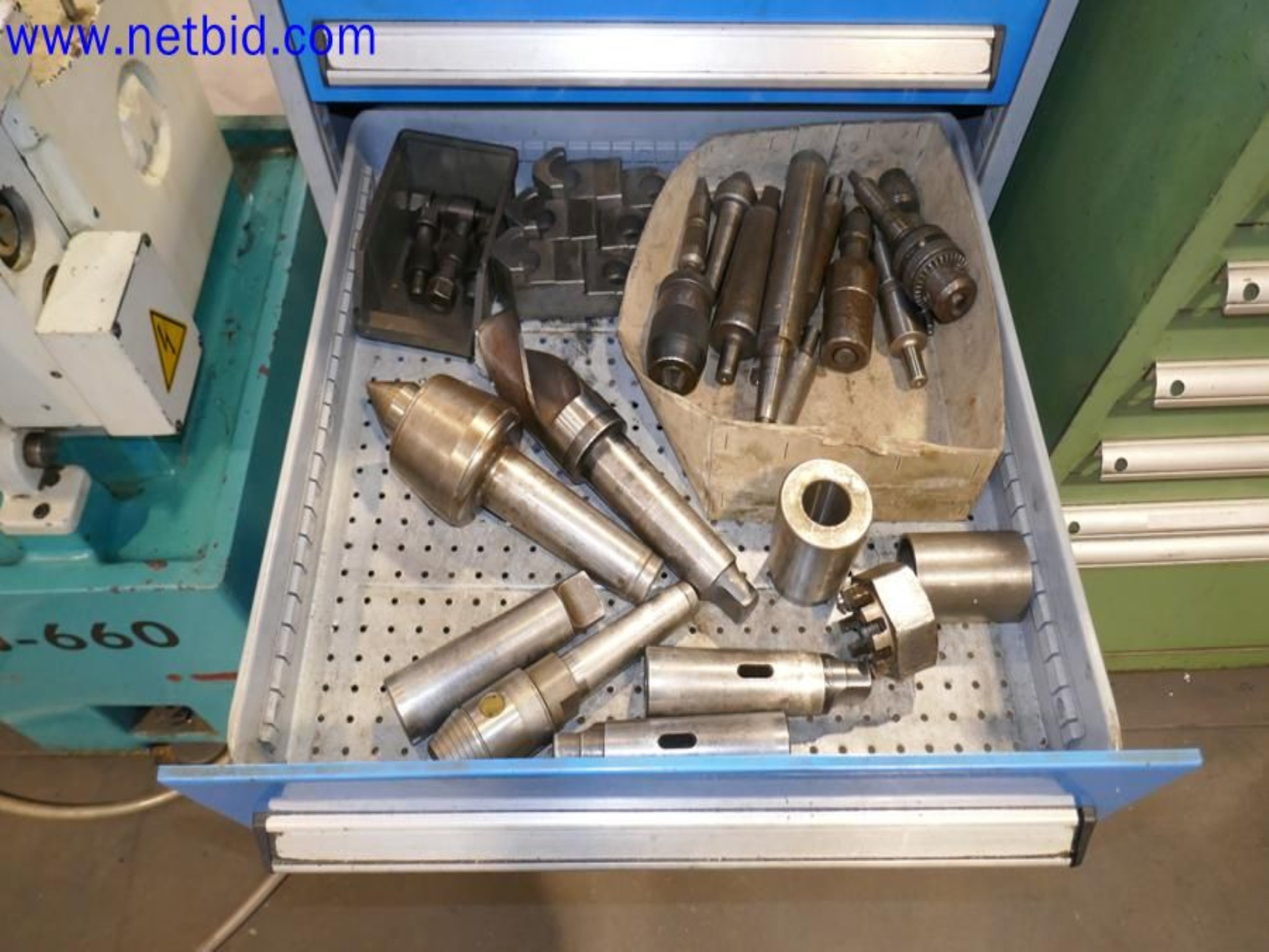 Machines from the toolmaking sector (CNC machining, grinding technology)-11
