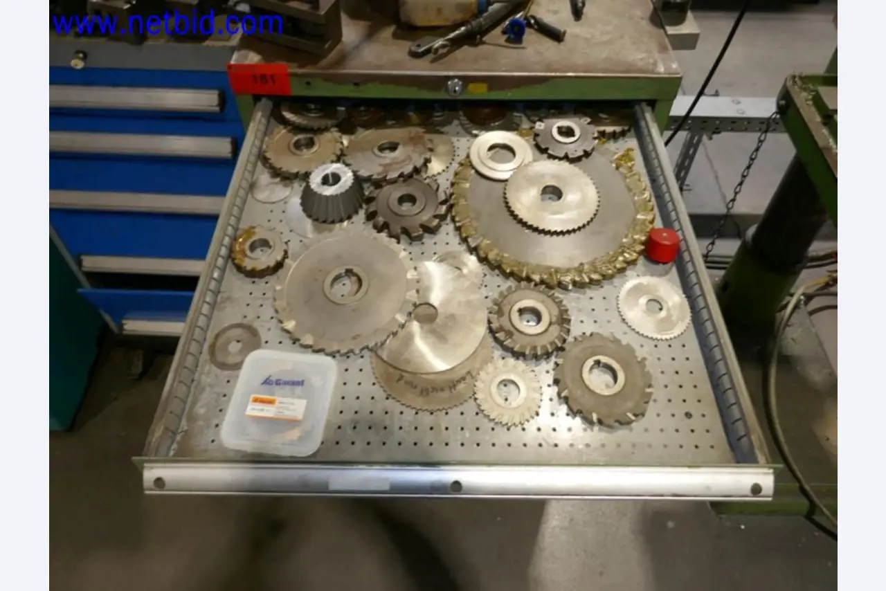 Machines from the toolmaking sector (CNC machining, grinding technology)-12