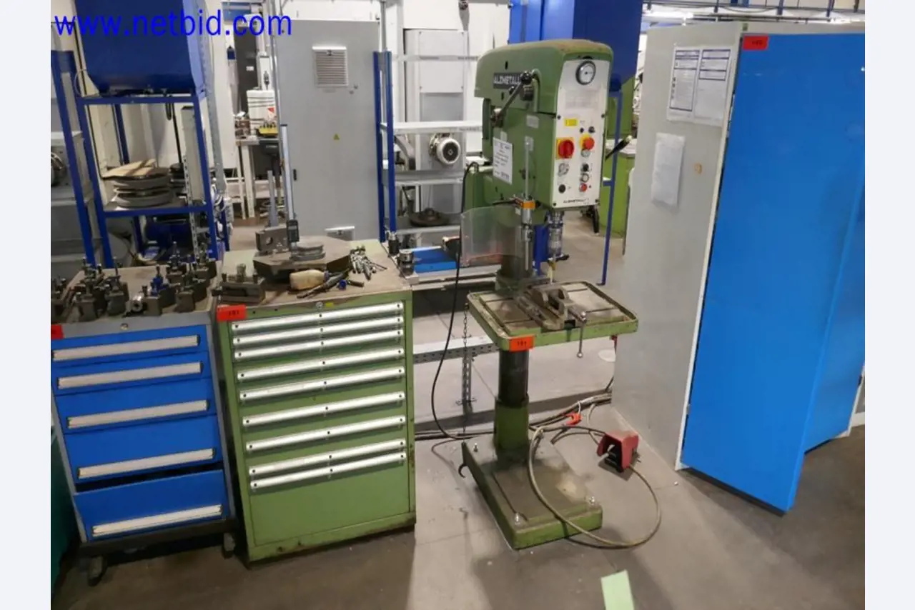 Machines from the toolmaking sector (CNC machining, grinding technology)-1