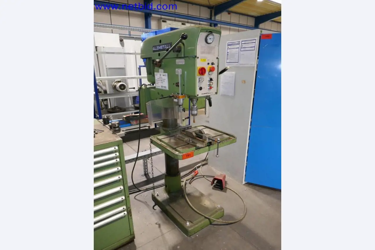 Machines from the toolmaking sector (CNC machining, grinding technology)-3