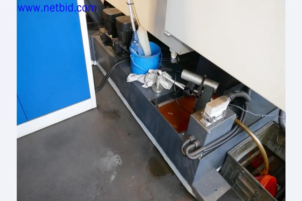 Machines from the toolmaking sector (CNC machining, grinding technology)-12