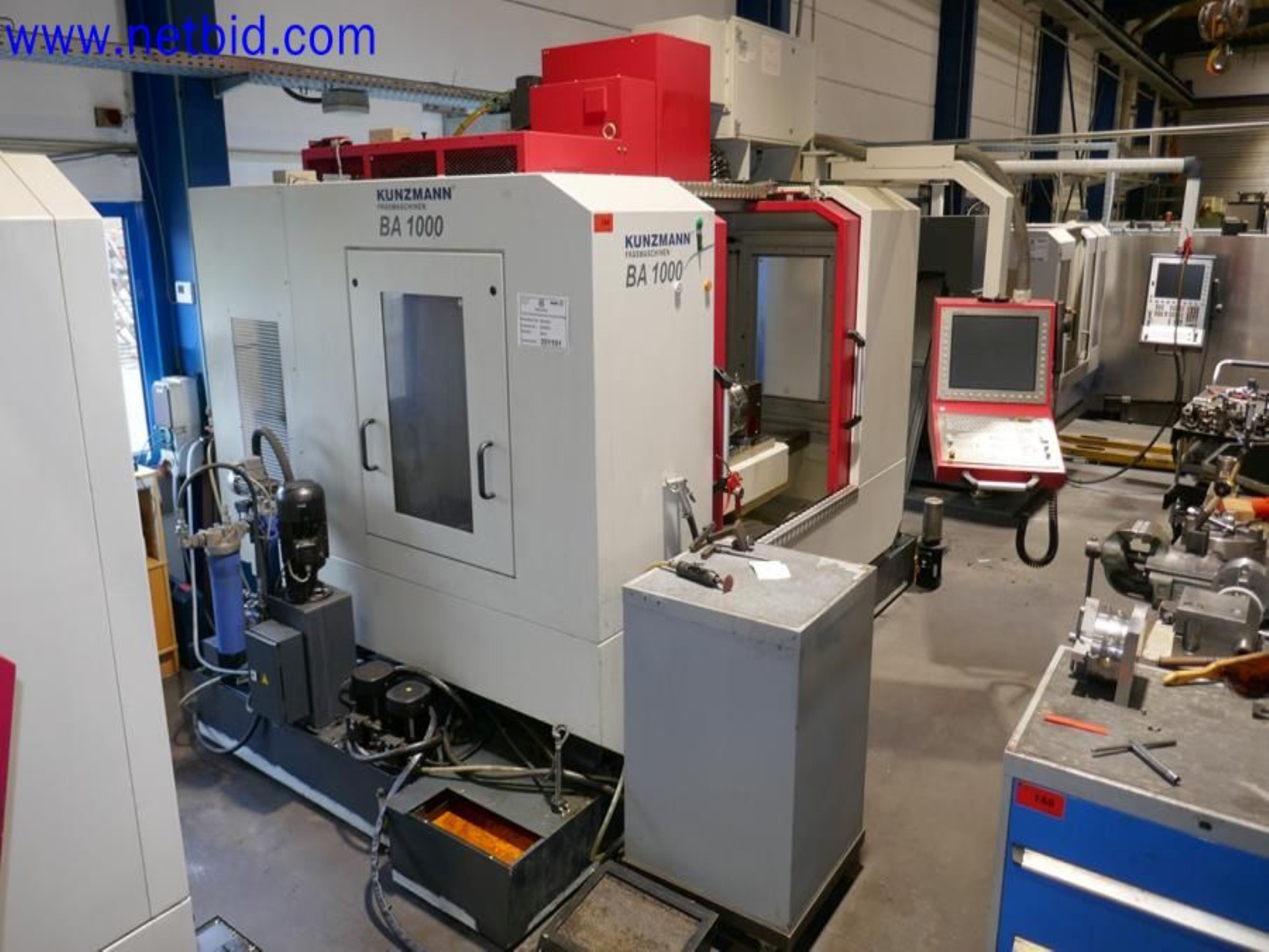Machines from the toolmaking sector (CNC machining, grinding technology)-5