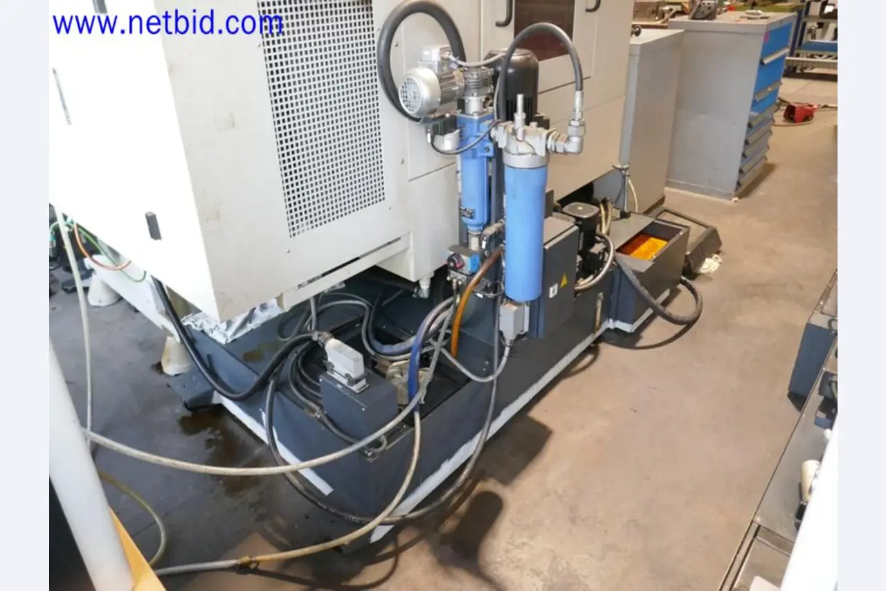 Machines from the toolmaking sector (CNC machining, grinding technology)-6