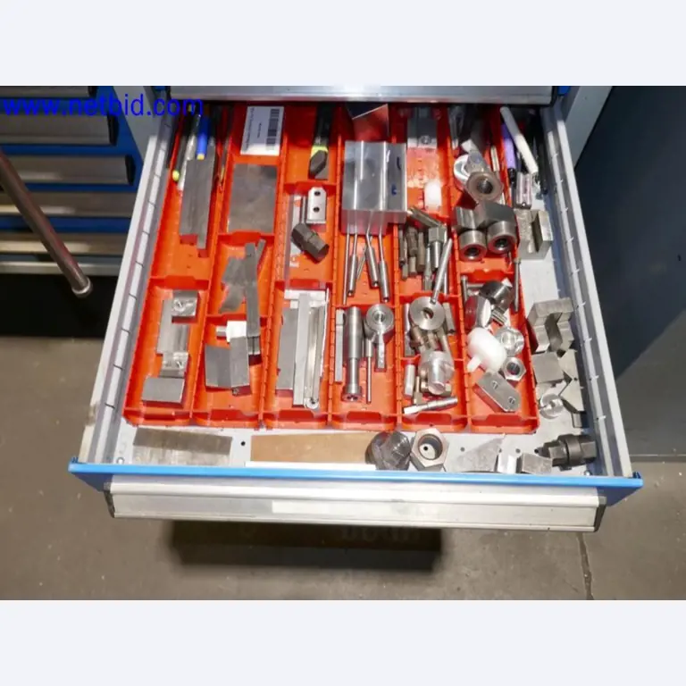 Machines from the toolmaking sector (CNC machining, grinding technology)-13