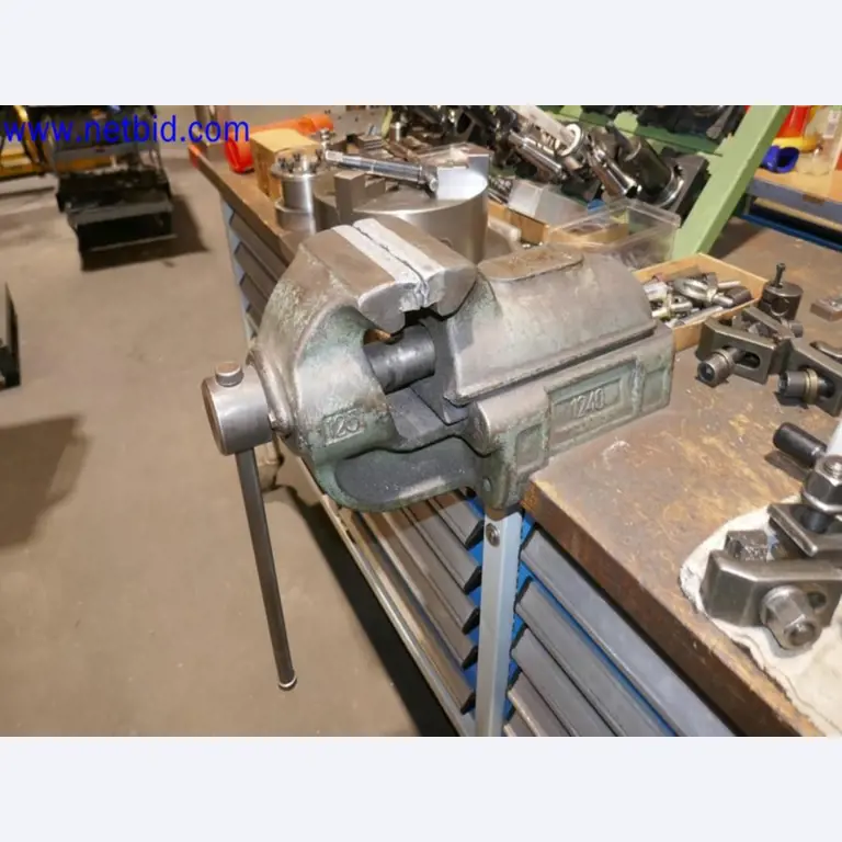 Machines from the toolmaking sector (CNC machining, grinding technology)-16