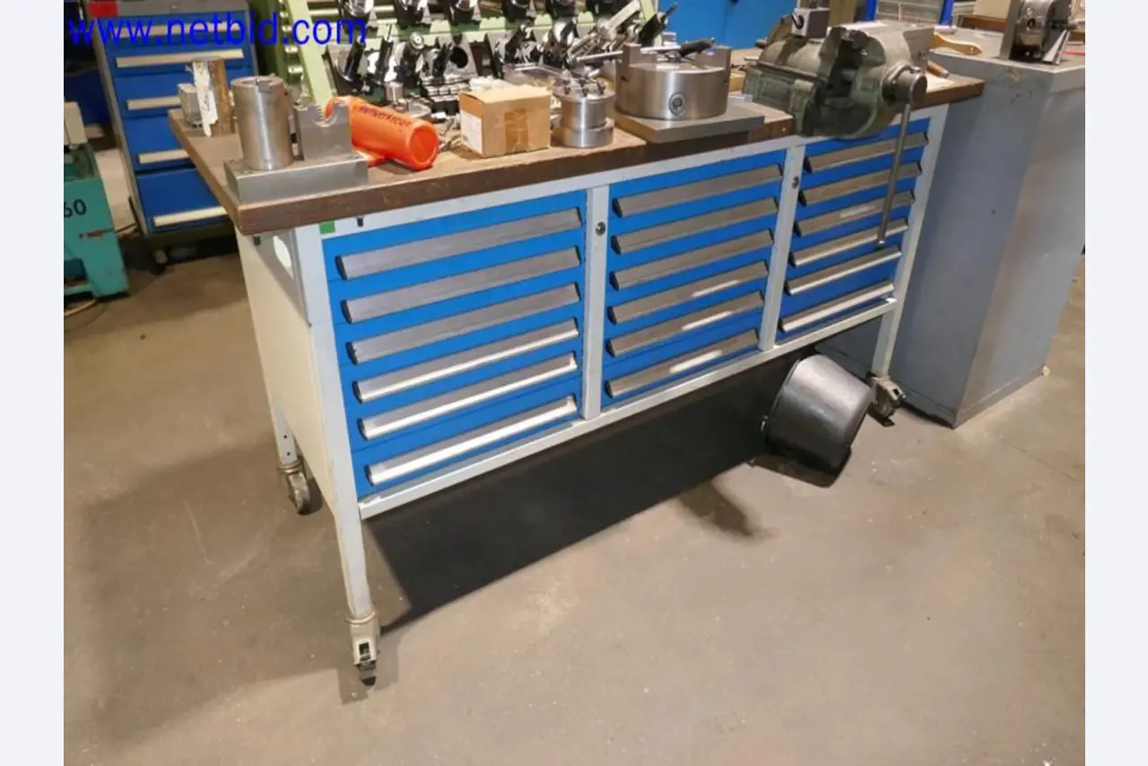 Machines from the toolmaking sector (CNC machining, grinding technology)-1