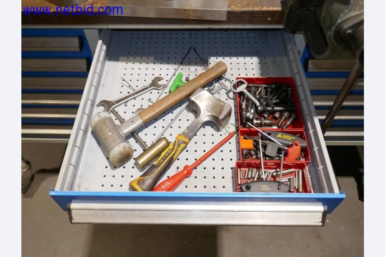 Machines from the toolmaking sector (CNC machining, grinding technology)-6