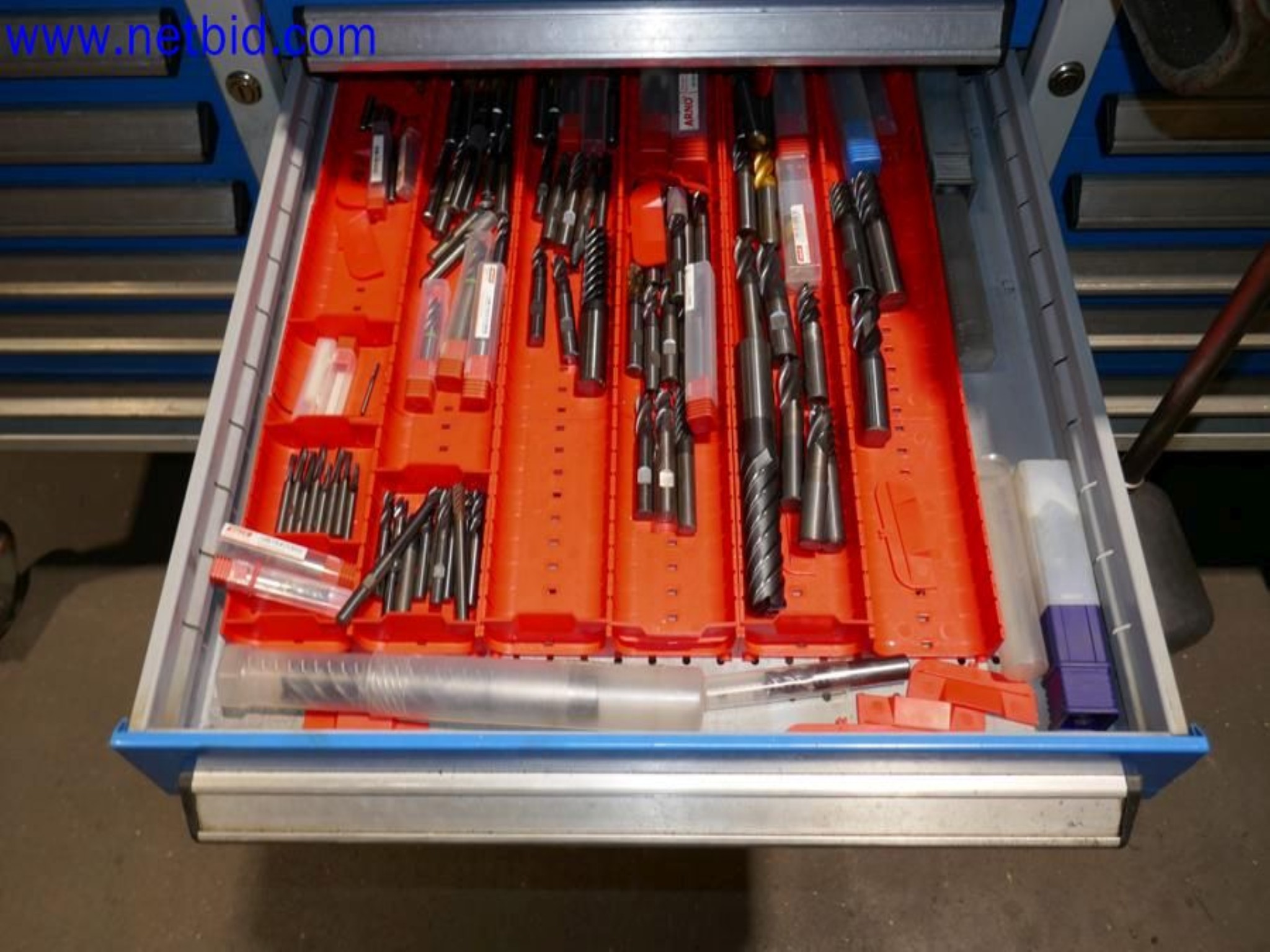 Machines from the toolmaking sector (CNC machining, grinding technology)-7