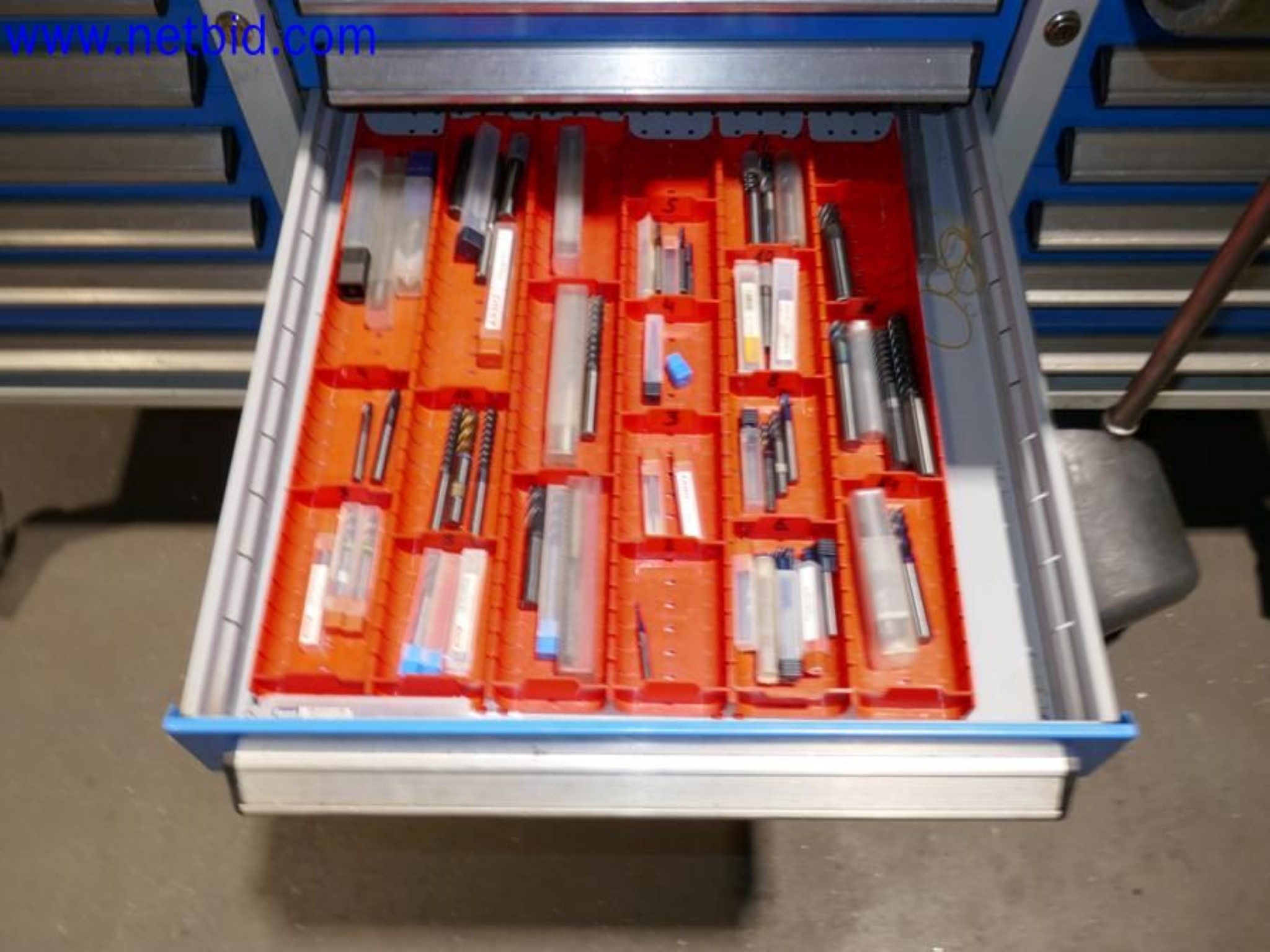 Machines from the toolmaking sector (CNC machining, grinding technology)-8