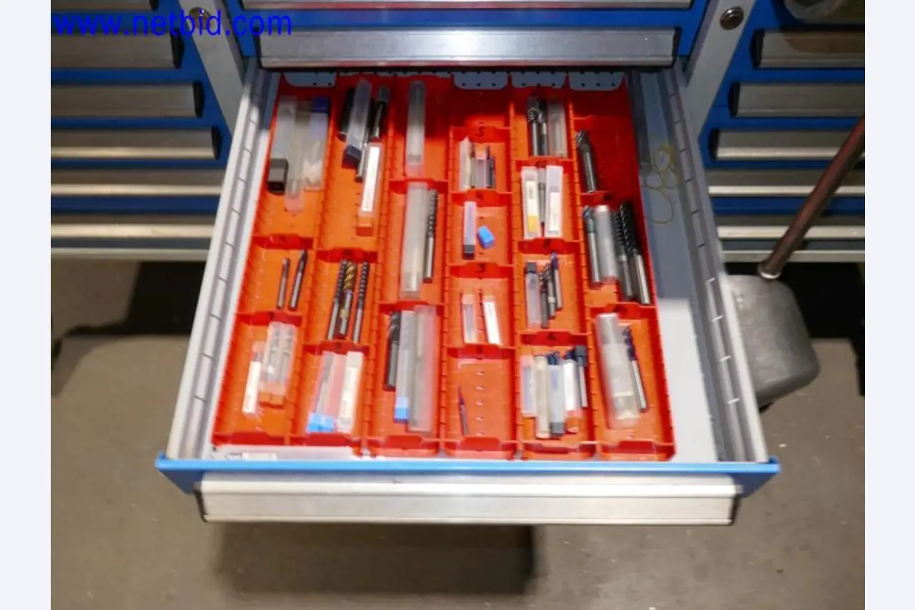 Machines from the toolmaking sector (CNC machining, grinding technology)-8