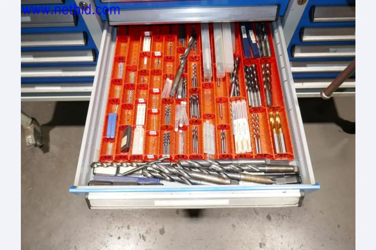 Machines from the toolmaking sector (CNC machining, grinding technology)-11