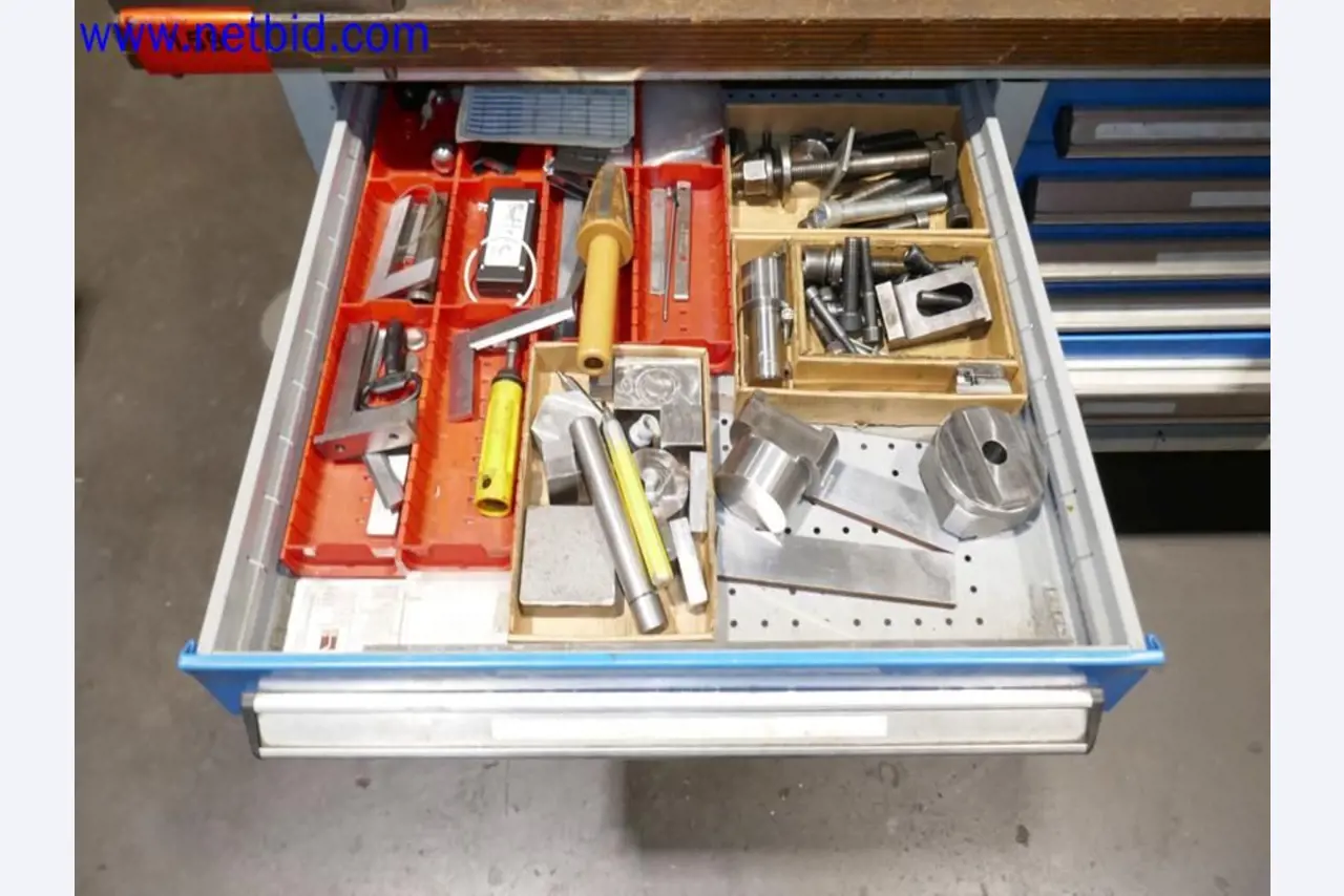 Machines from the toolmaking sector (CNC machining, grinding technology)-2