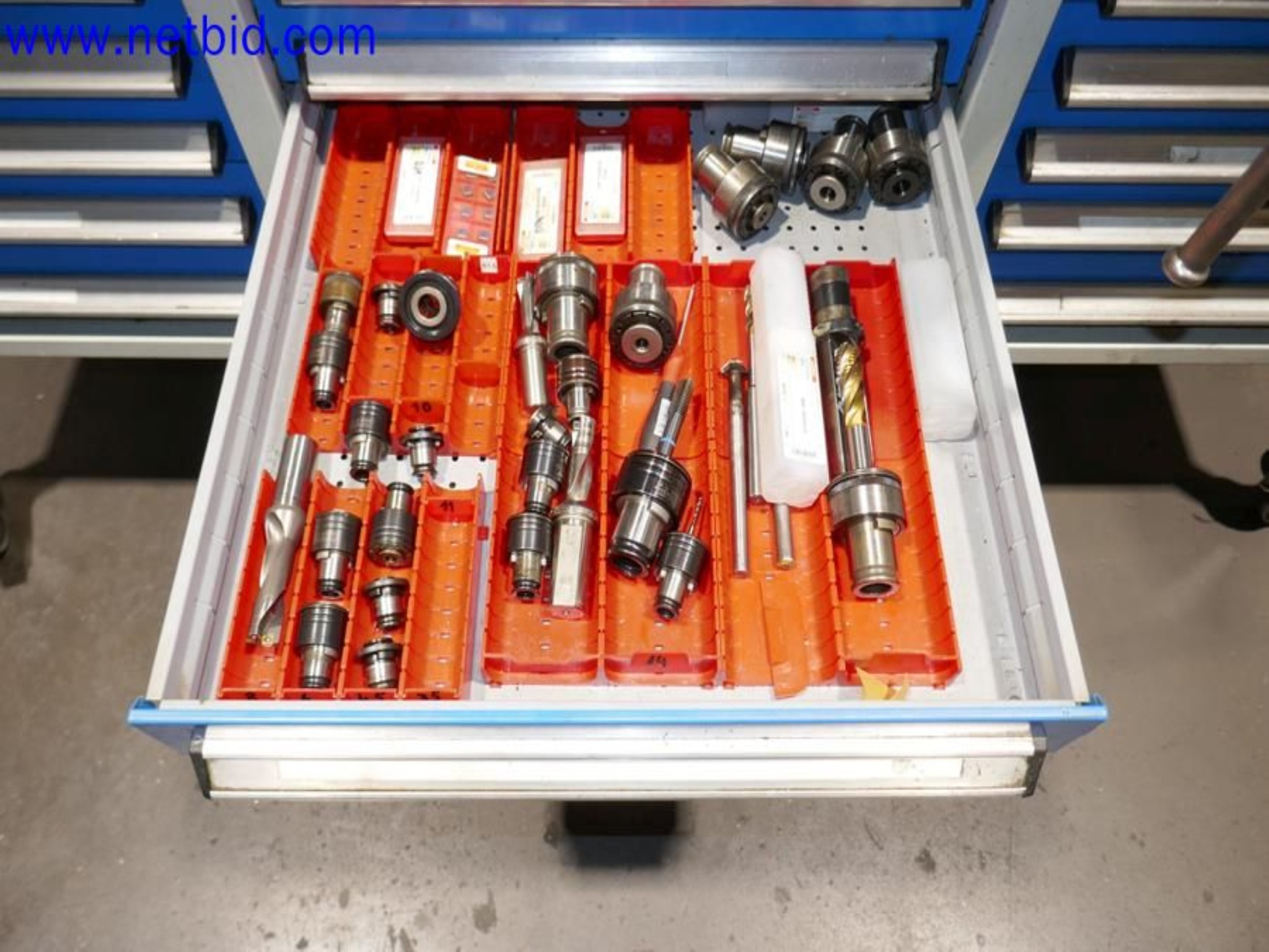 Machines from the toolmaking sector (CNC machining, grinding technology)-8