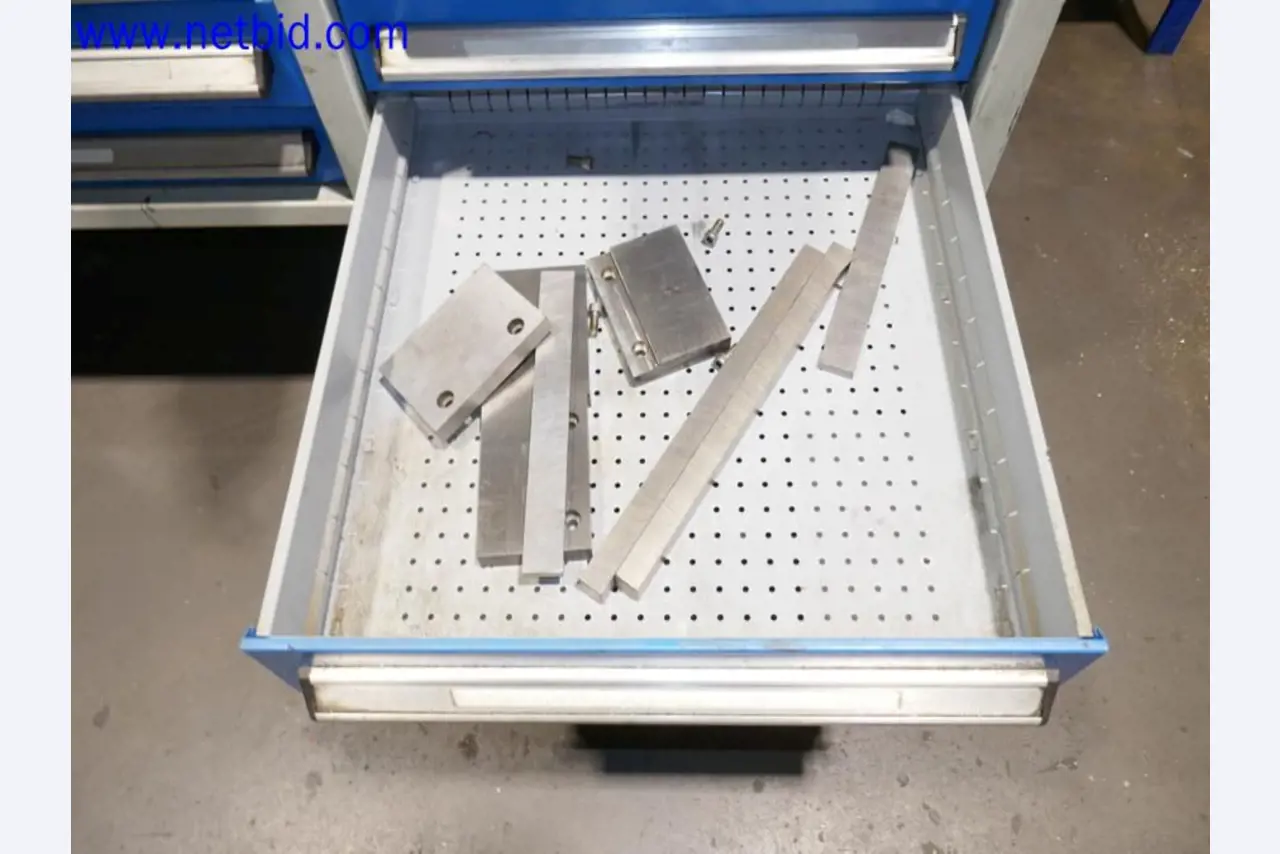 Machines from the toolmaking sector (CNC machining, grinding technology)-9