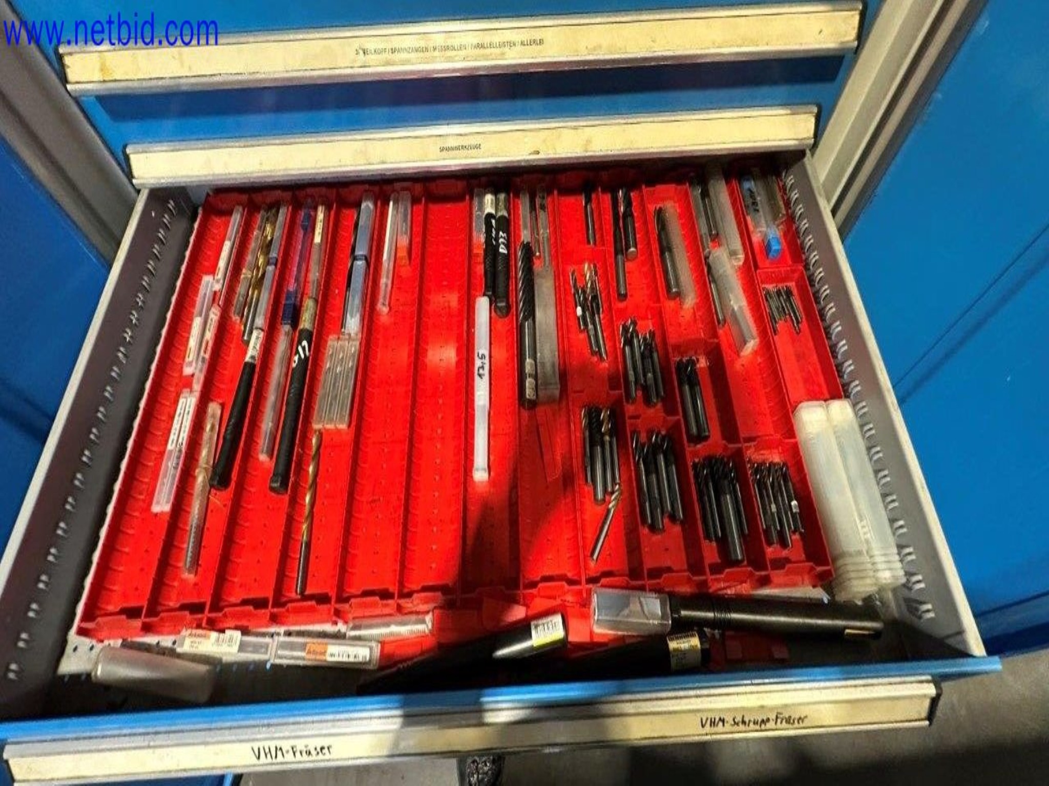 Machines from the toolmaking sector (CNC machining, grinding technology)-5