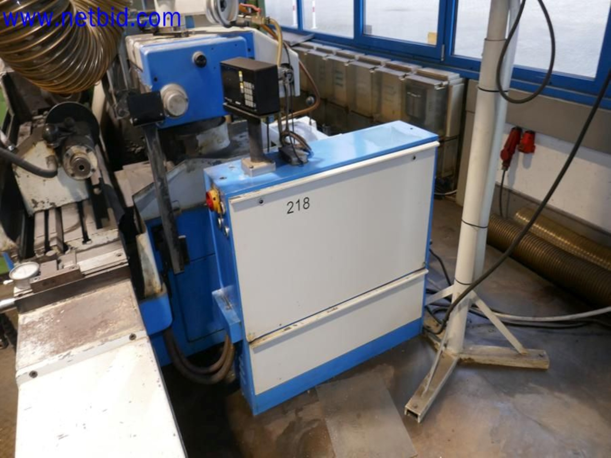 Machines from the toolmaking sector (CNC machining, grinding technology)-15