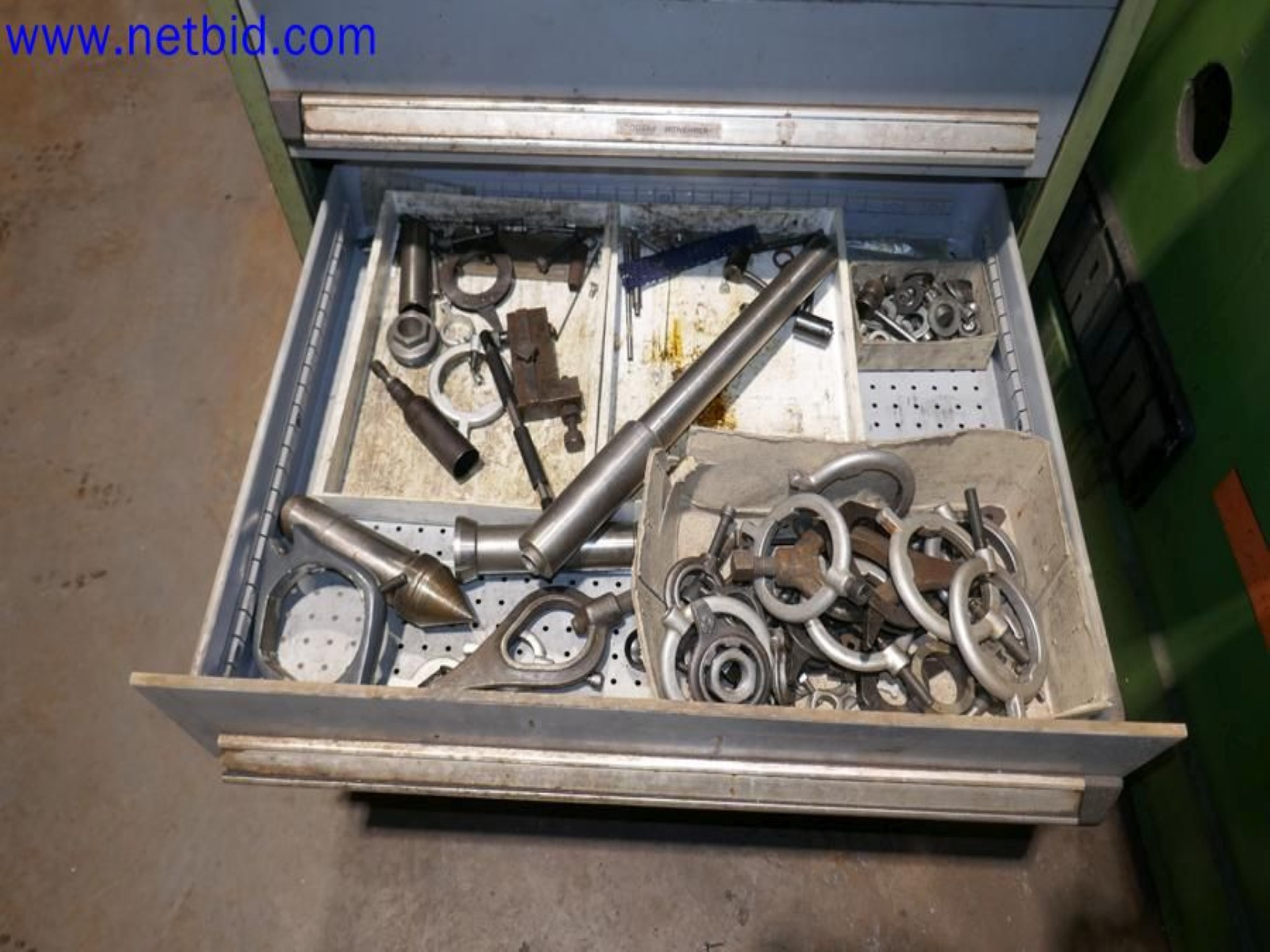 Machines from the toolmaking sector (CNC machining, grinding technology)-10