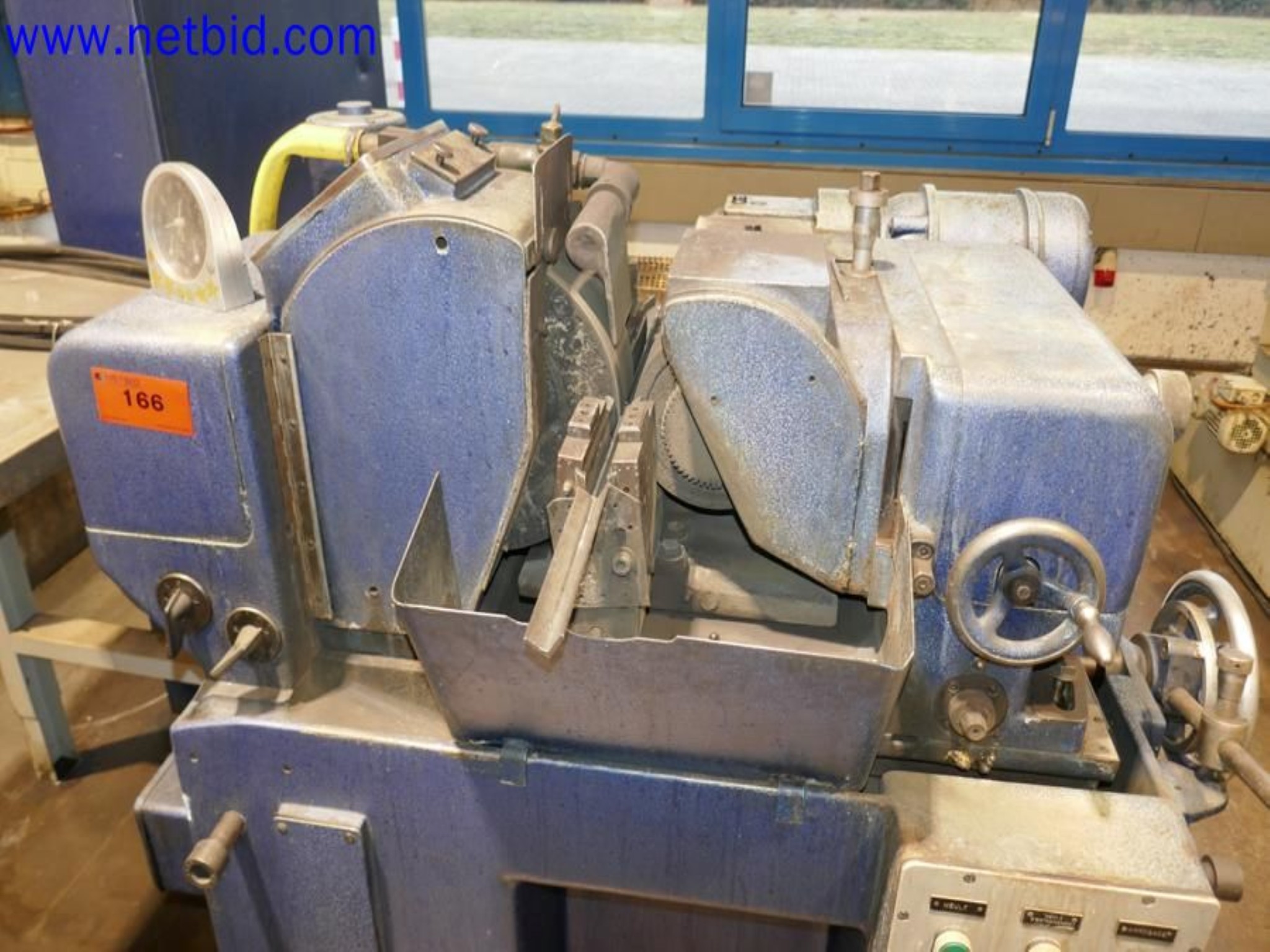 Machines from the toolmaking sector (CNC machining, grinding technology)-2