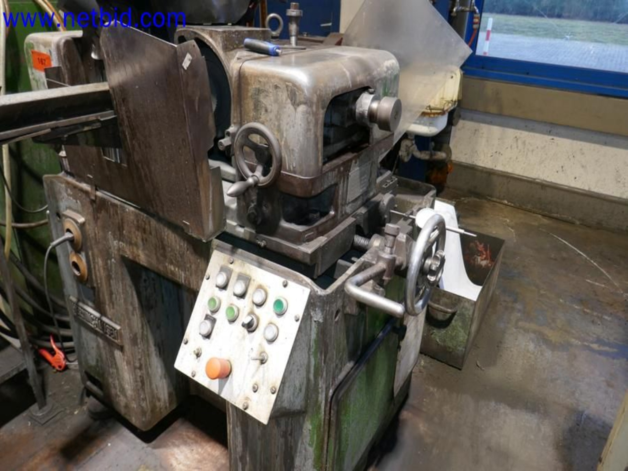 Machines from the toolmaking sector (CNC machining, grinding technology)-2